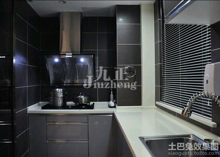 有楼梯的餐客厅怎么装修_黑色餐边柜装修效果图_自助餐厅装修效果工业风图