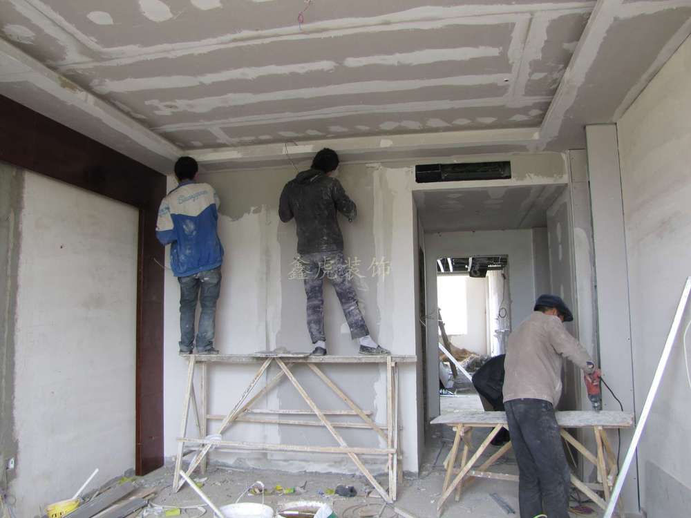 装修油漆工钱_装修油漆师傅_木器油漆工钱怎么算
