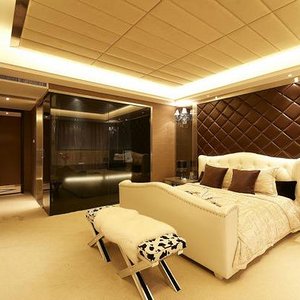 背景墙门卧室门欧式风格卧室背景墙装修效果图