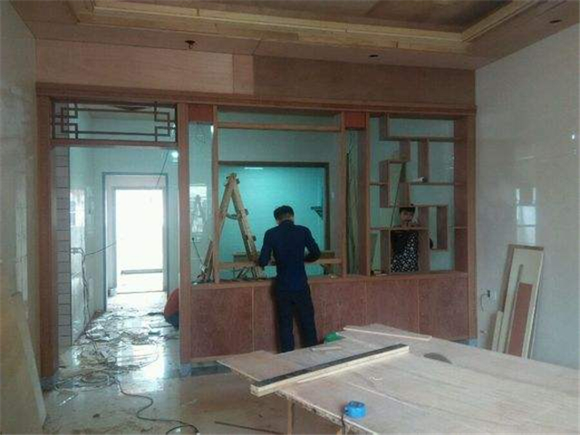 大客厅木工装修图片_装修木工材料清单_木工装修价格
