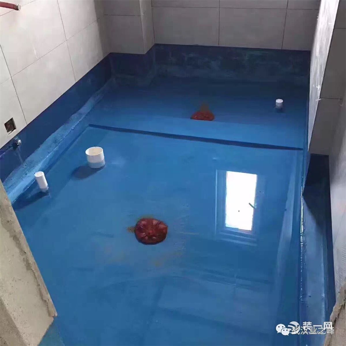 烟台装修防水_浴室防水电视装修_装修防水几遍