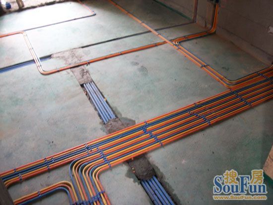 水电工学校_水电工工资_装修水电工具