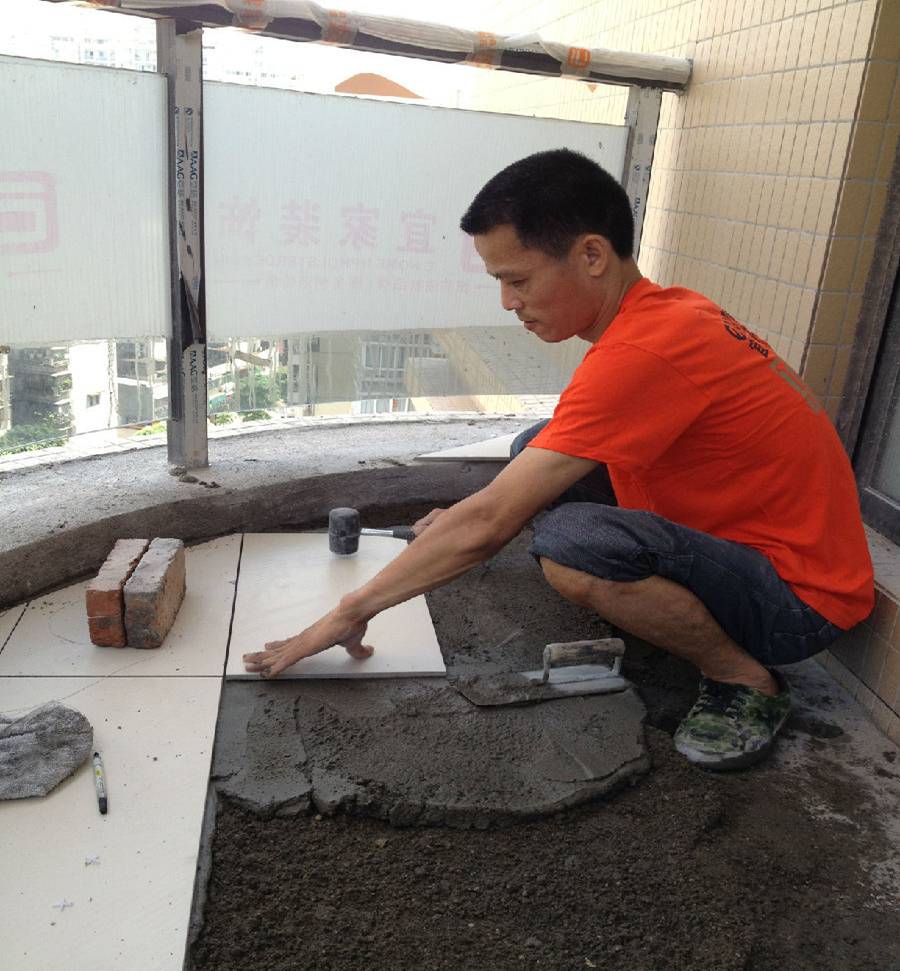 工地施工安全标语_装修施工工地_施工工地晴雨表