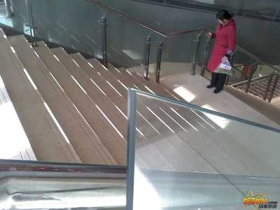 如何把超市楼梯装饰好 4款百弧超市楼梯间装修设计图