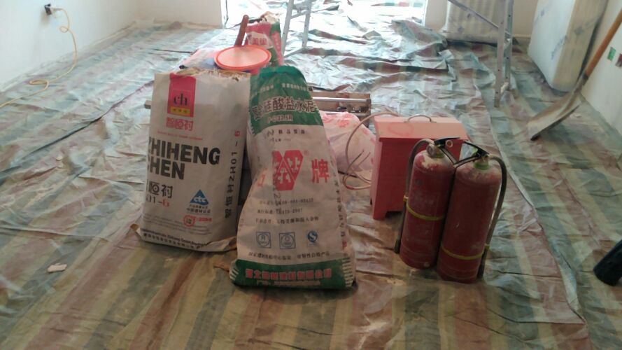 装修油漆师傅_装修油漆是什么垃圾_装修油漆步骤