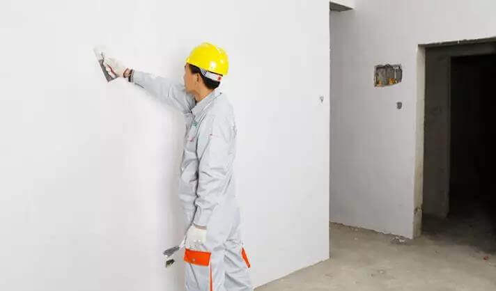 装修油漆前打几遍腻子_装修墙面油漆工序_旧家具打腻子
