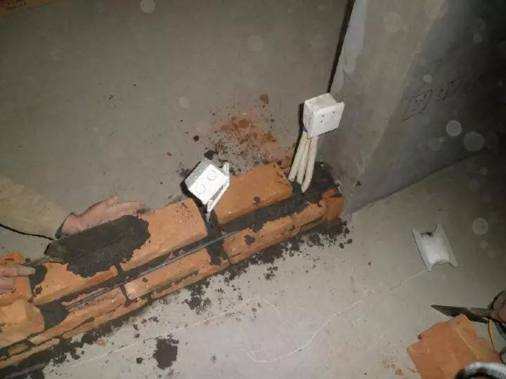 基础装修：先建墙还是先改水电暖？