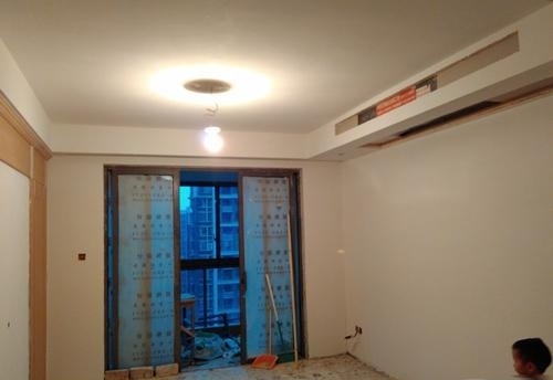 装修油漆师傅_家里装修油漆对天气_广东易涂宝油漆没有装修乳胶漆