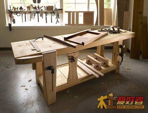 木工做的香火桌图_木工桌制作视频_装修用的木工桌