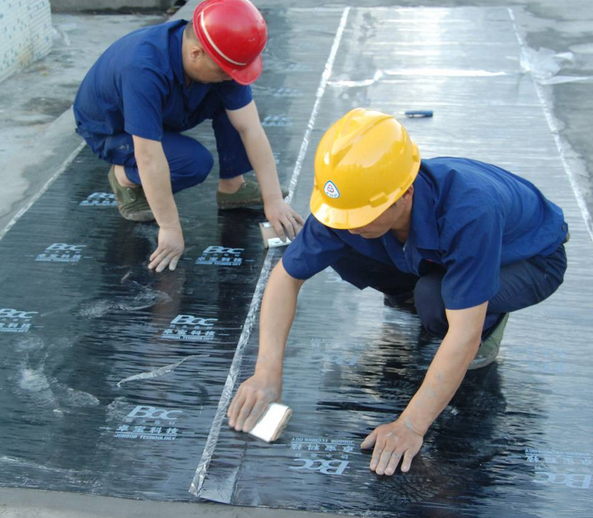 卫生间用装修自粘防水卷材_防水自粘卷材施工方案_自粘卷材防水
