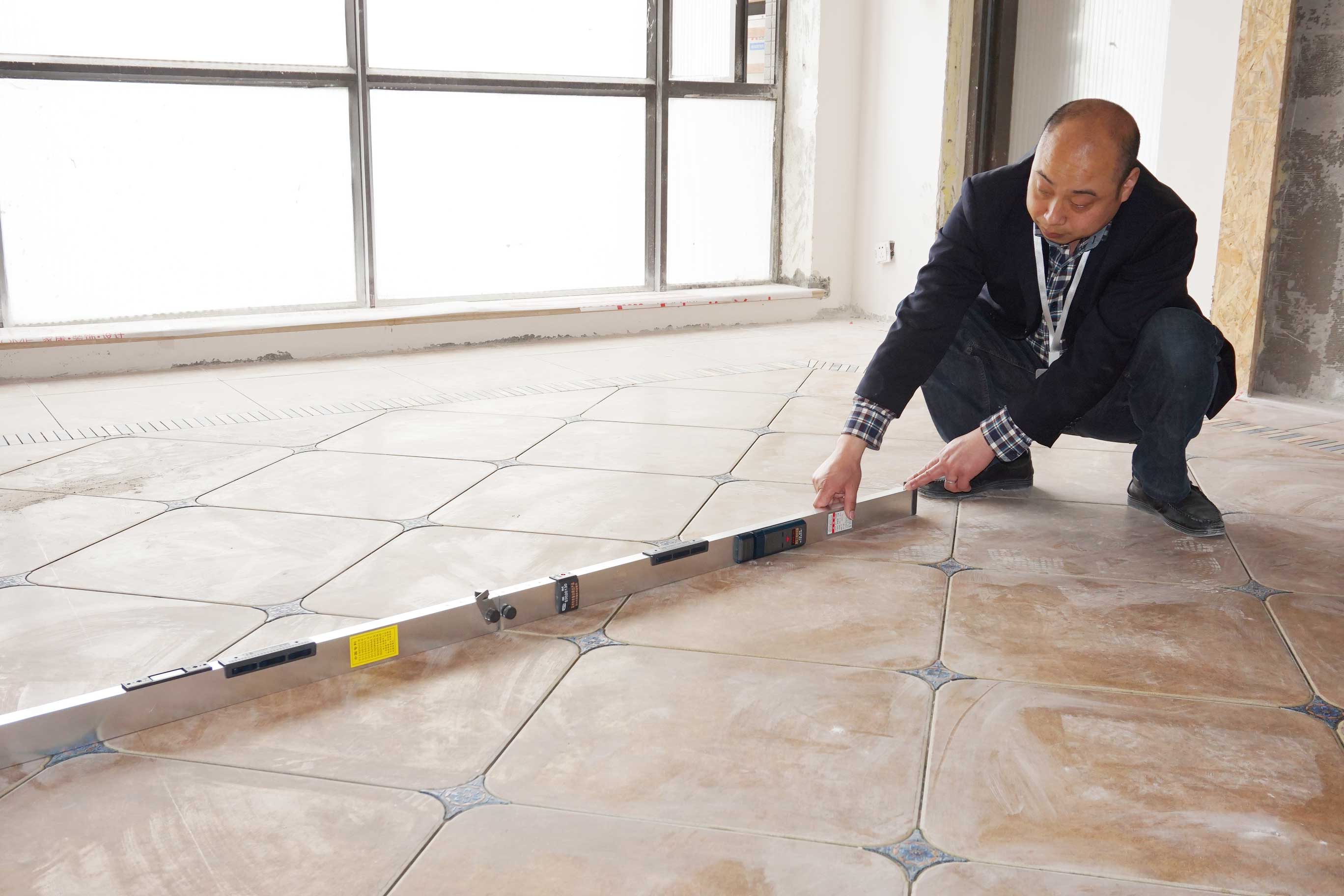 嘉德堡硅藻泥墙面施工注意事项及使_装修施工泥瓦书_双木林硅藻泥施工