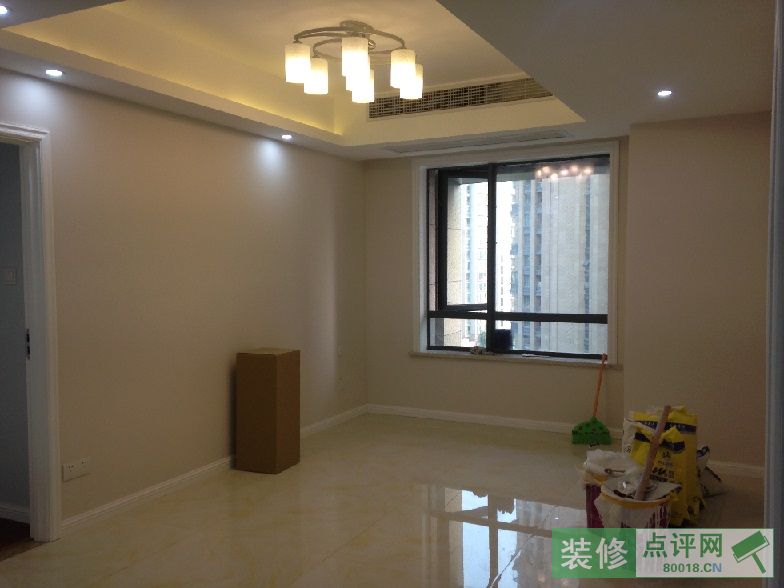 涂料油漆有什么有害东西_黄梅天装修如何防止油漆发霉_家里油漆装修要买哪些东西