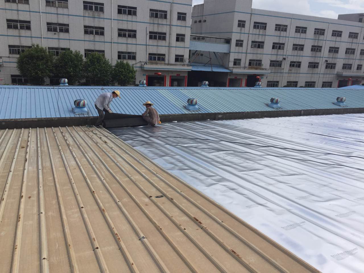 沈阳屋顶防水价格多少_屋顶防水补漏价格_屋顶防水装修价格多少钱