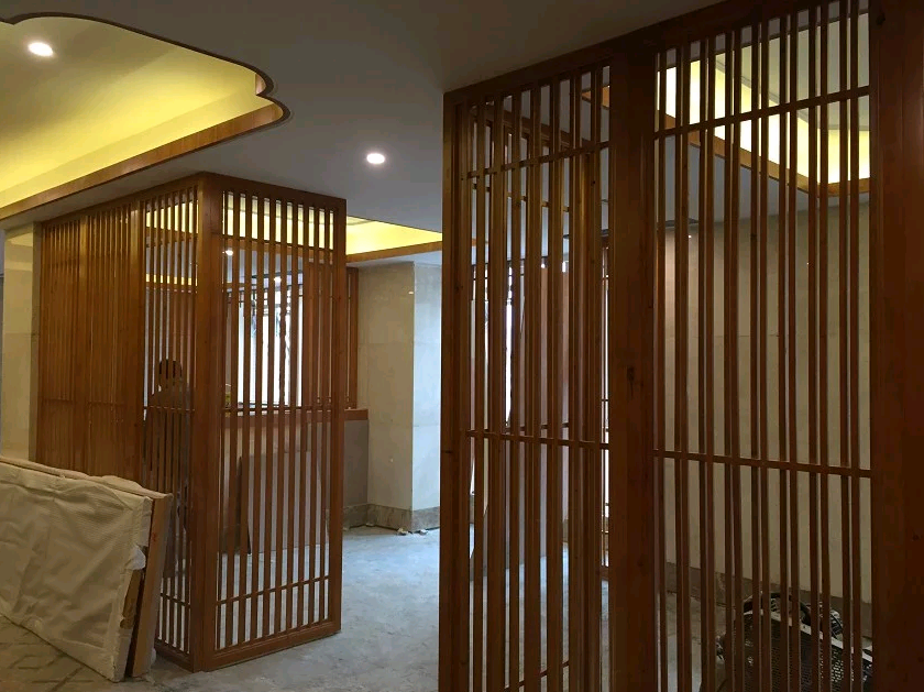 红檀色木门房间装修效果_木门窗怎么装修效果图_tata木门装修效果图