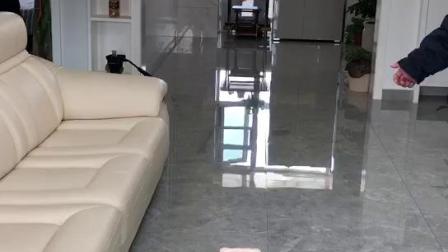 江水平说装修，下雨天不能出去走路怎么办？
