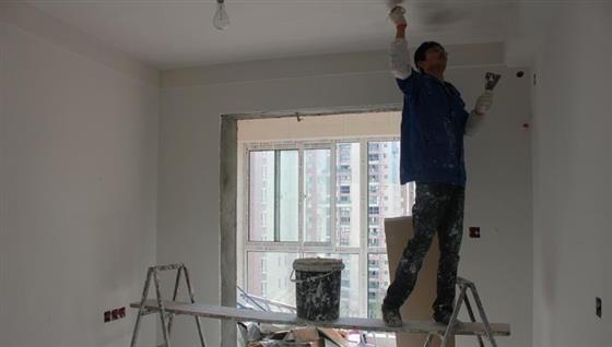 装修墙面油漆工序_装修油漆工防裂_装修油漆步骤