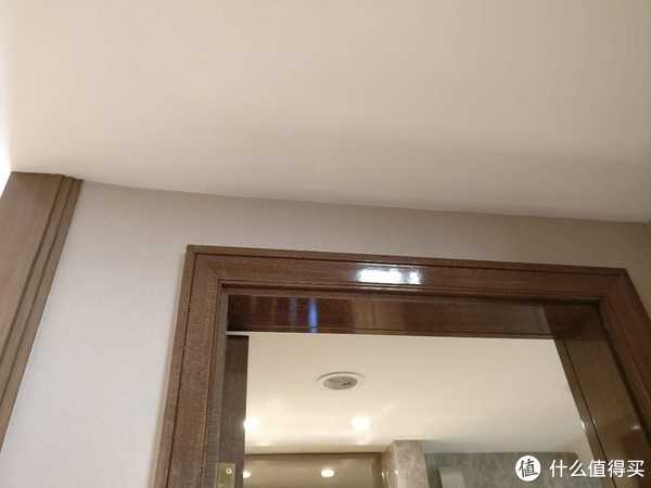 精装房收房装修公司要做样板间_精装修收房卫生间漏水_精装房楼上漏水谁负责