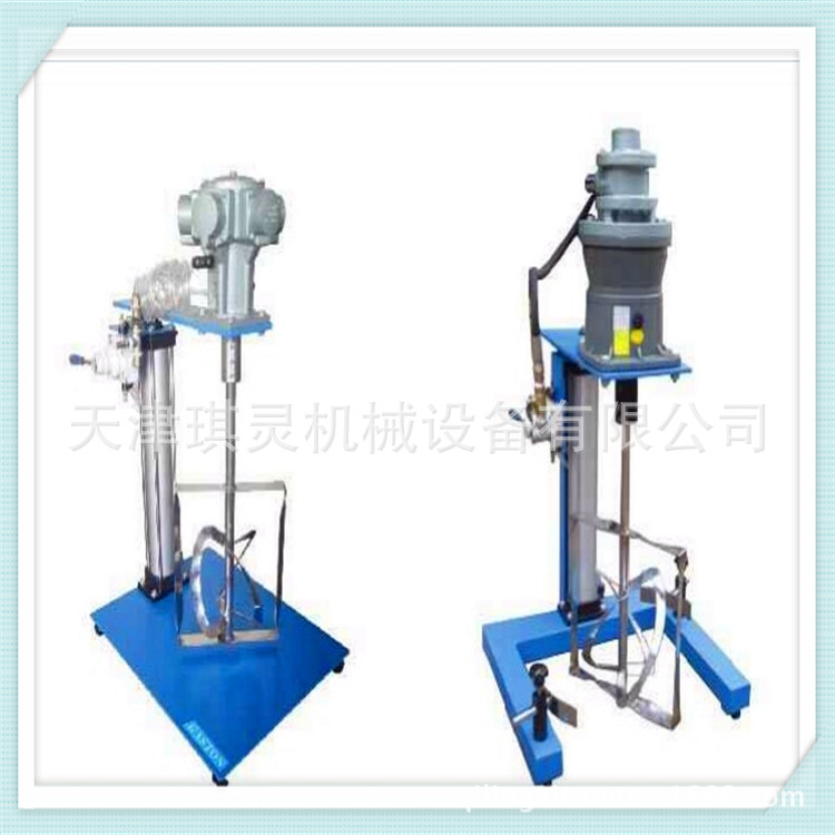 装修墙面油漆工序_装修油漆颜色搭配_装修时将油漆搅拌