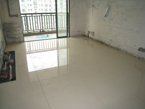 装修贴地板砖施工图片_仿古地板木纹砖贴图_外墙马赛克砖施工工艺
