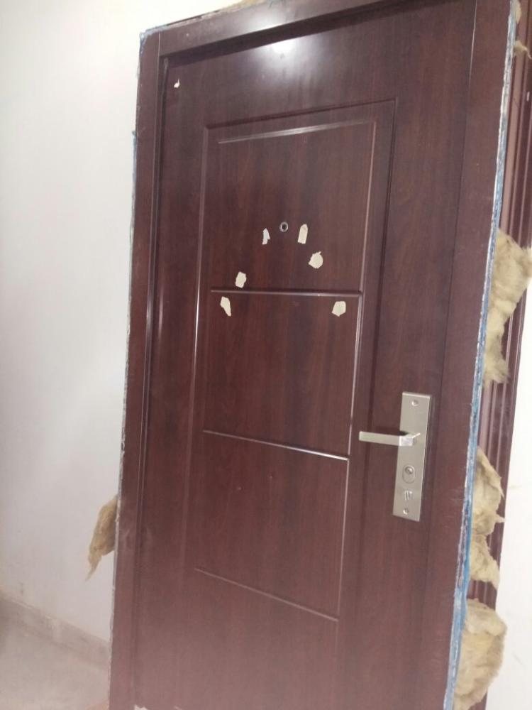 简单装修没刷油漆后多久可以入住_装修换的防盗门上的红布入住后放哪_新装了门,多久可入住