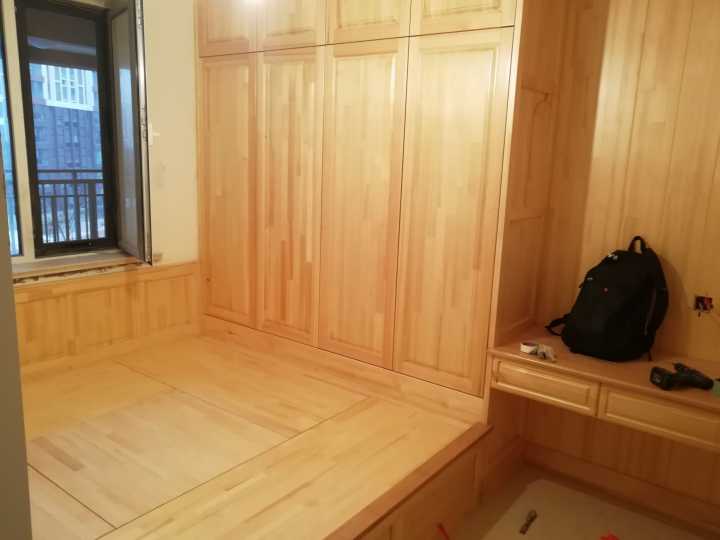 家庭装修用全屋定制还是用木工打_榻榻米木工打还是定制_最简单的家庭木工下载