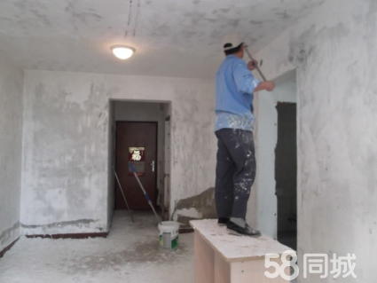 油漆墙刮大白怎样处理_钢化涂料能当木工批灰不_装修油漆涂墙批灰