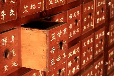 古典木质中药圭装修效果图 5款纯松木中药谷设计图片