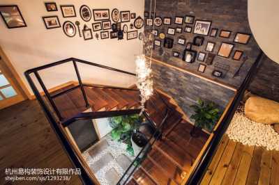 餐厅楼梯过道照片背景墙装修效果图 复古风篙走廊墙面装饰设计图片