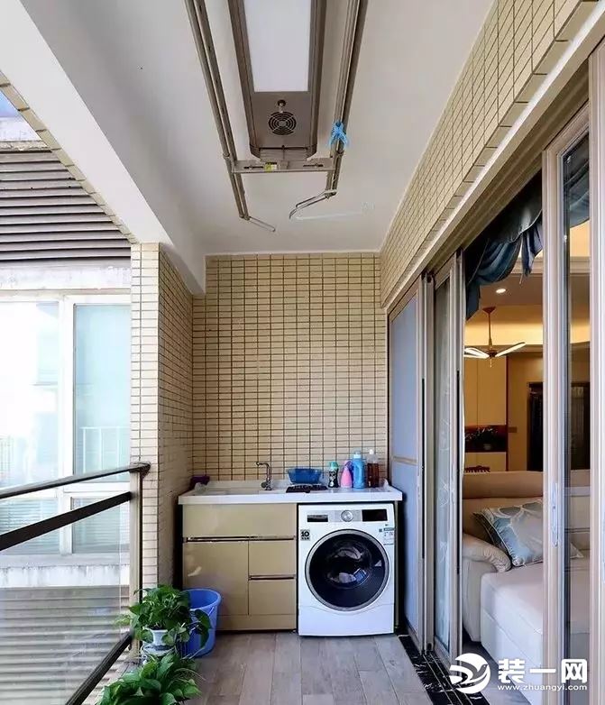 阳台桑拿板装修效果图_阳台防水板装修效果图_阳台装修效果