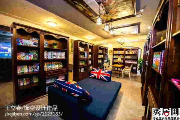 长方形走廊富搁房书架鸽口造型图 中式笨深灰色墙面装修图