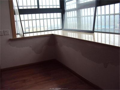 没有窗户的房间装修设计图_买了电视后要怎么安装_装修防水要在窗户安装后吗