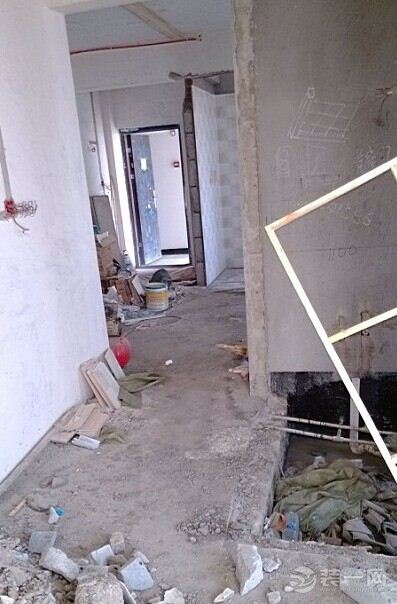 什么是丝挂灌浆湿贴抛光砖_贴汽车前挡风玻璃膜施工步骤_装修施工挂贴