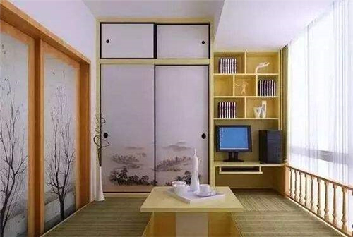 卧室带阳台装修效果图_小阳台装修效果_实用小卧室带阳台装修效果图