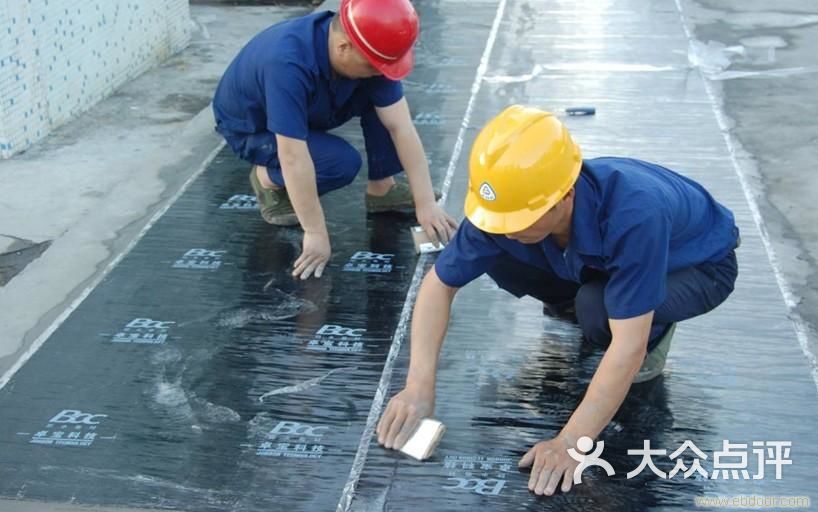 卷材地板施工工艺_装修卷材施工图片_卷材防水屋面施工