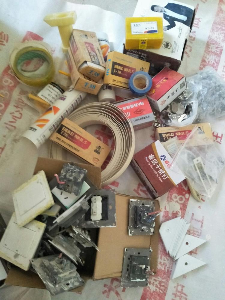 免钉胶能粘不锈钢吗_木工装修用白乳胶还是免钉胶_苹果树 百得 免钉胶