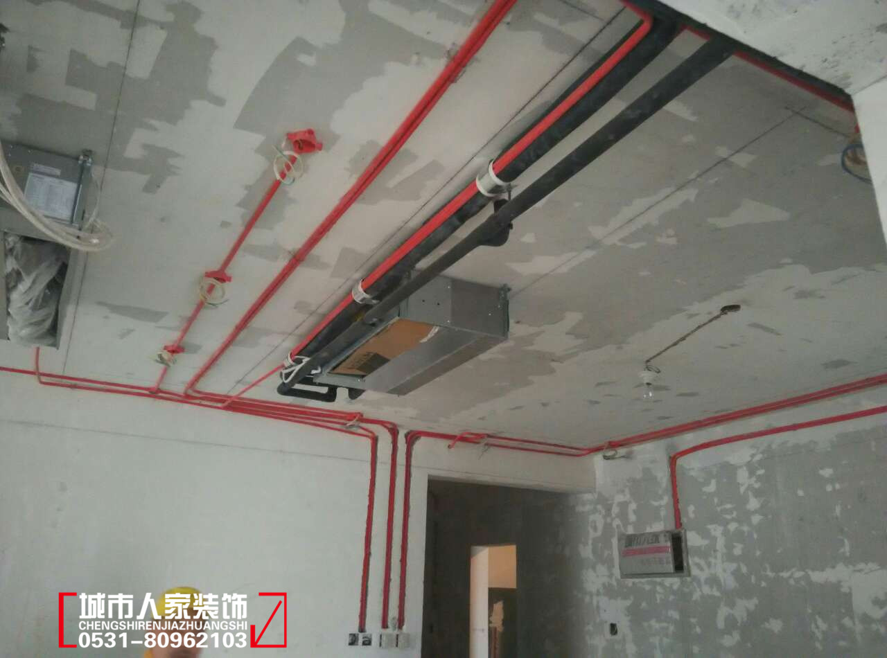 墙面装饰镜面铺贴施工工艺_装饰装修施工的施工技术_grc装饰线条施工
