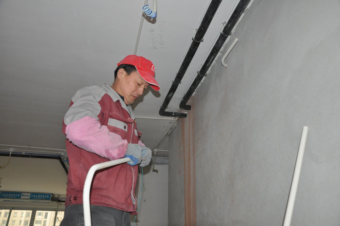装修水电经验_新房验收水电师傅_装修水电师傅要几个