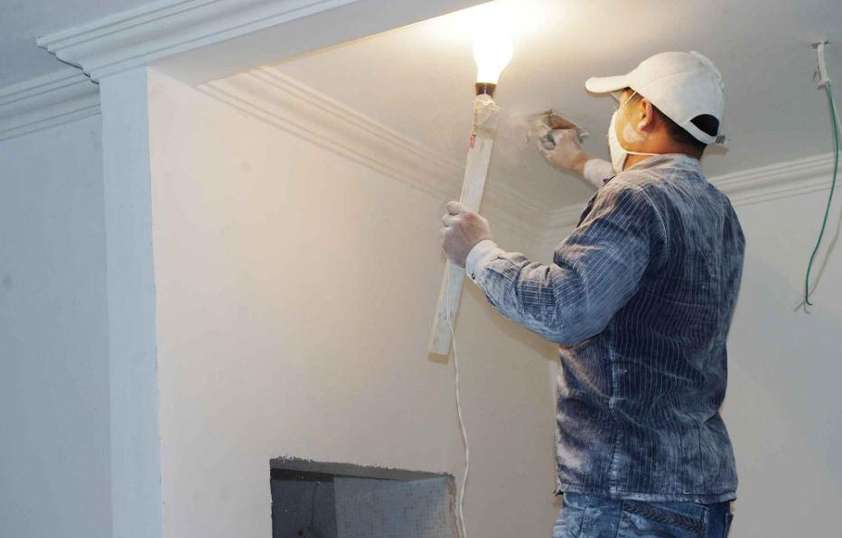 装修刷油漆工序_刷门的油漆工序_装修油漆工序时间
