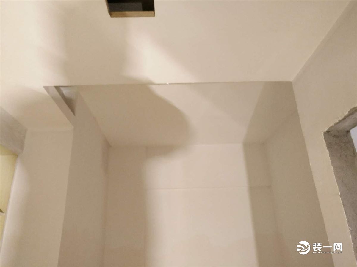 装修油漆最后一遍是喷_柜门是喷油漆的多久可以住进去_油漆喷完马上有针孔为什么