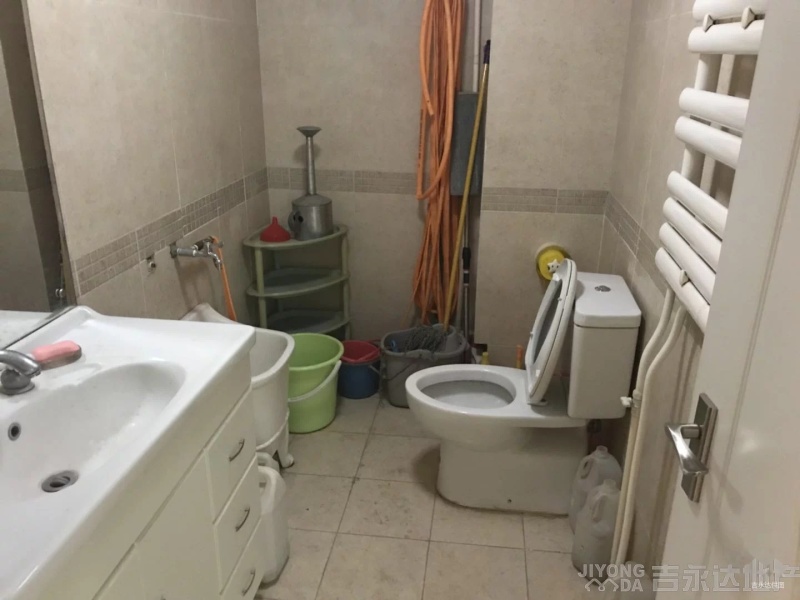 室内装修随意拆改房屋格局_房屋室内 客厅不靠墙 装修设计图_平房室内格局设计图片