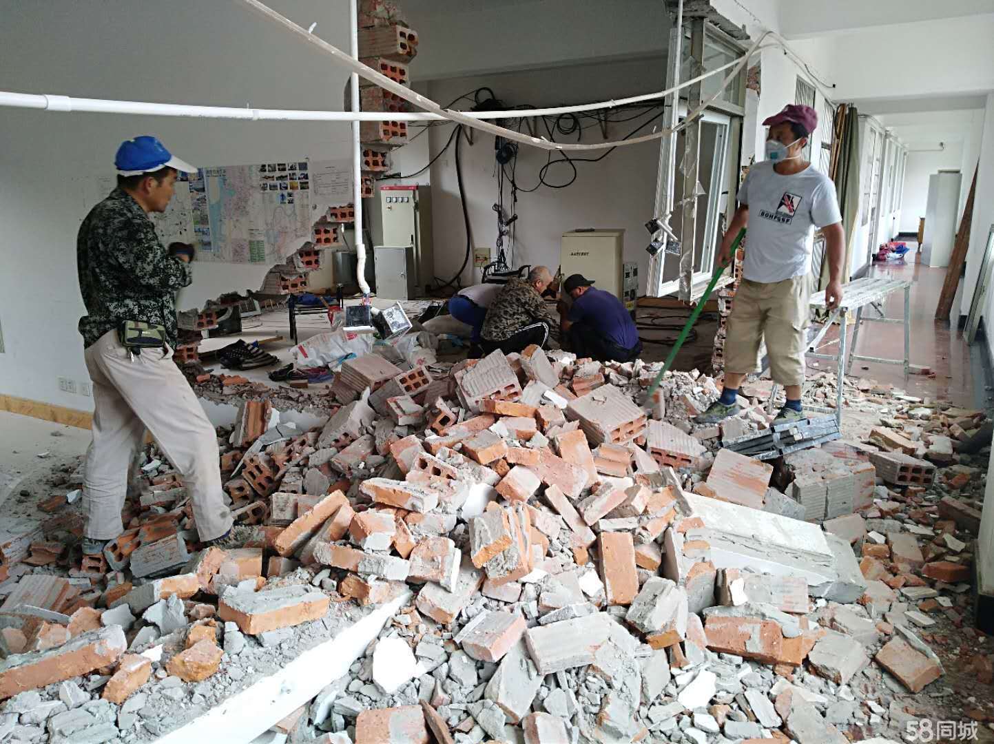 长沙专业装修施工队_长沙涉外经济学院校鸡队_长沙工程兵学院10队