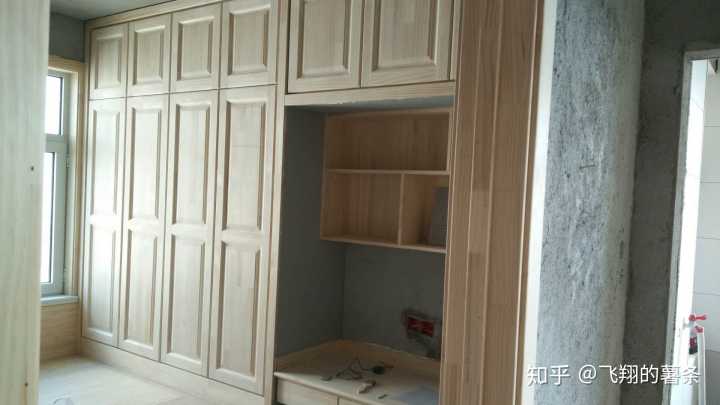 定制家具 成品家具_装修家具是请木工还是买成品合算_定制家具与成品家具