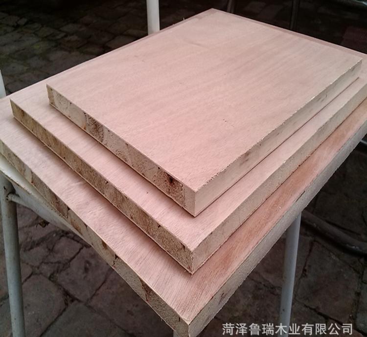 多层实木板,颗粒板_装修木工用的是多层板吗_做衣柜柜体是多层实木板环保,还是颗粒板环保