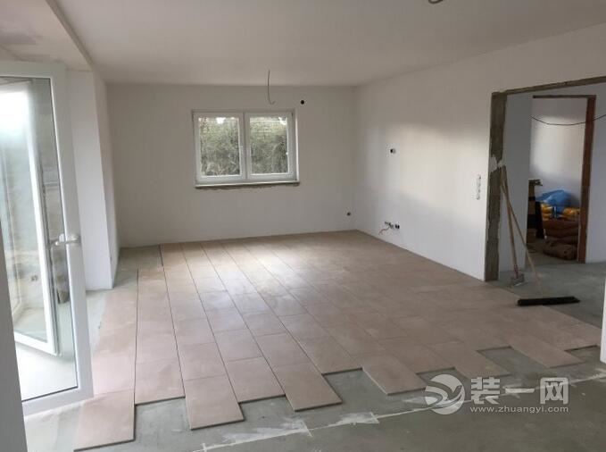 装修好地面瓷砖后施工防护_装修用木地板好还是瓷砖好_地面瓷砖墙面干挂装修效果图
