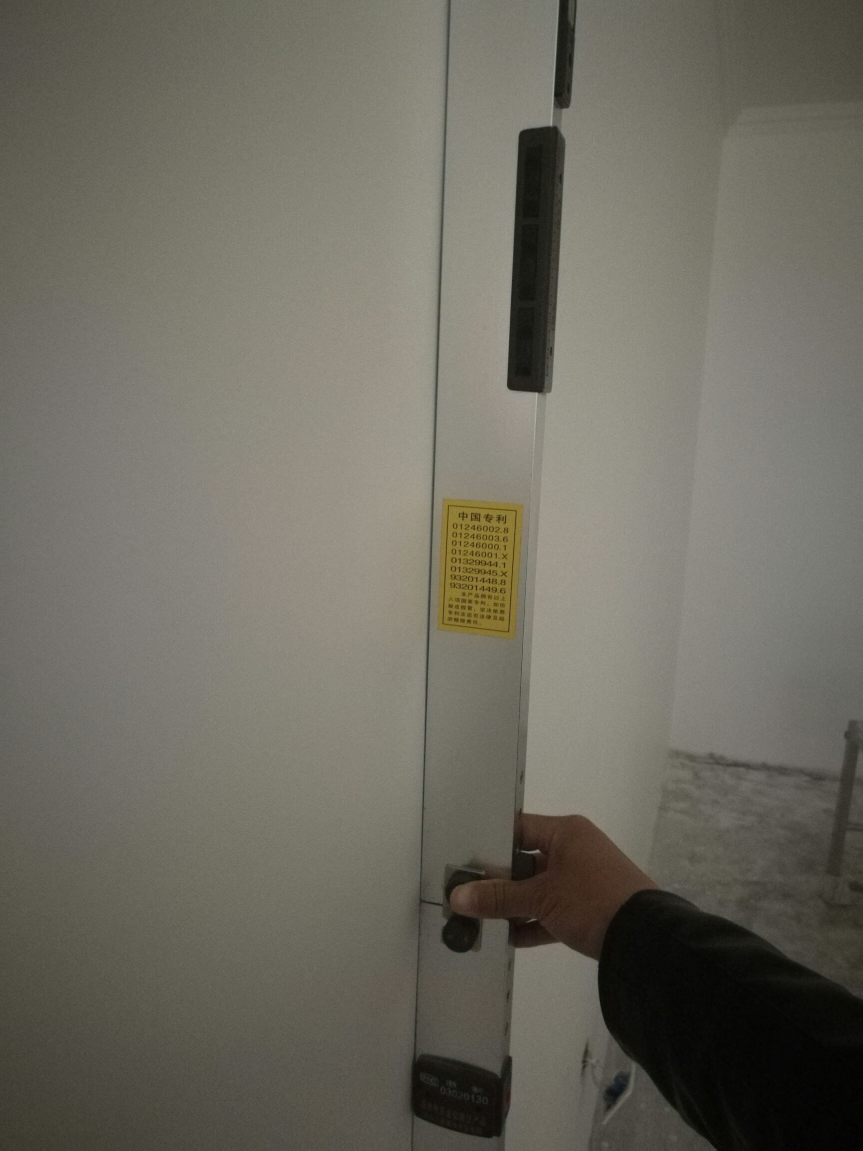 墙面如何油漆_装修墙面油漆平整度_墙面油漆做完平整么