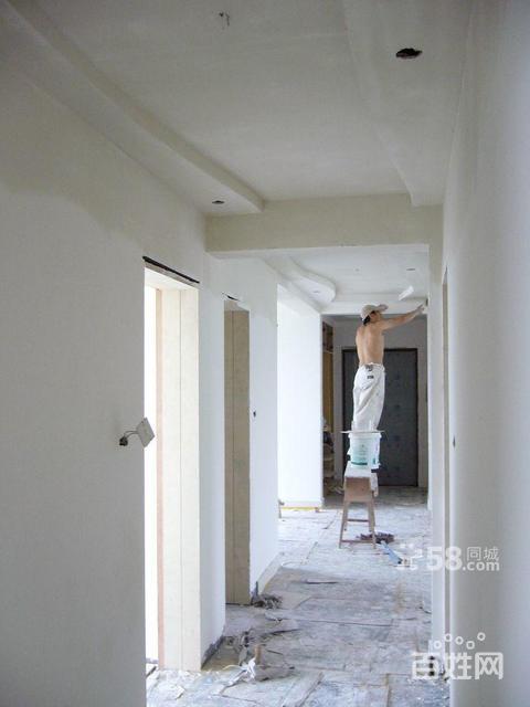 腻子墙面_墙面裂缝 腻子_装修墙面腻子家具油漆多少一平方