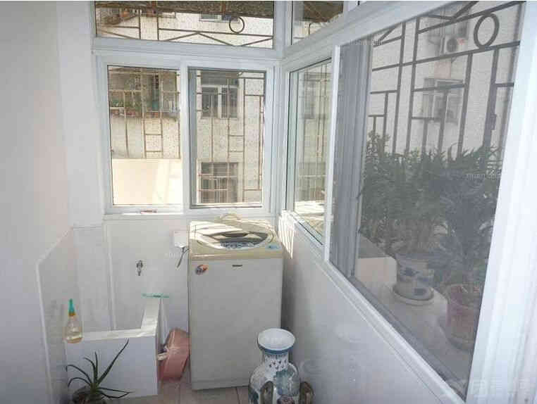 阳台封窗户_先封窗户再施工装修_高层住宅窗户施工