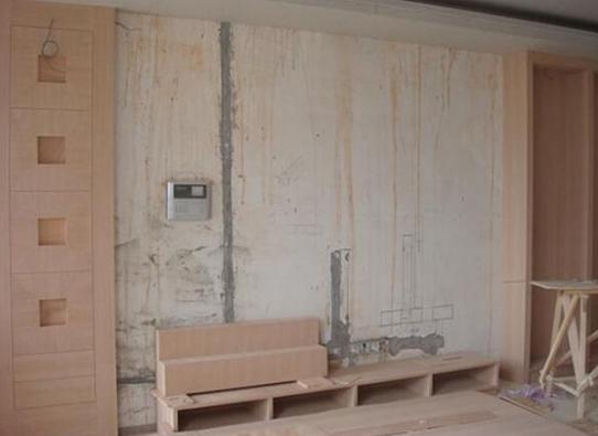 自己请木工做整体衣柜_房屋装修请木工打家具要多少钱_家具订做好还是木工做