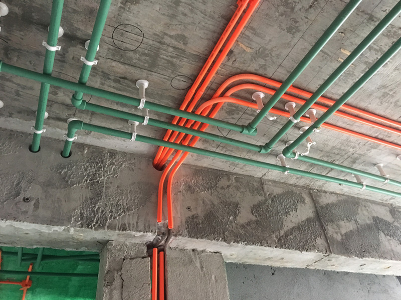 墙面装饰装修按施工工艺有哪些_歌厅装修木工按什么结算_装修公司没按图施工