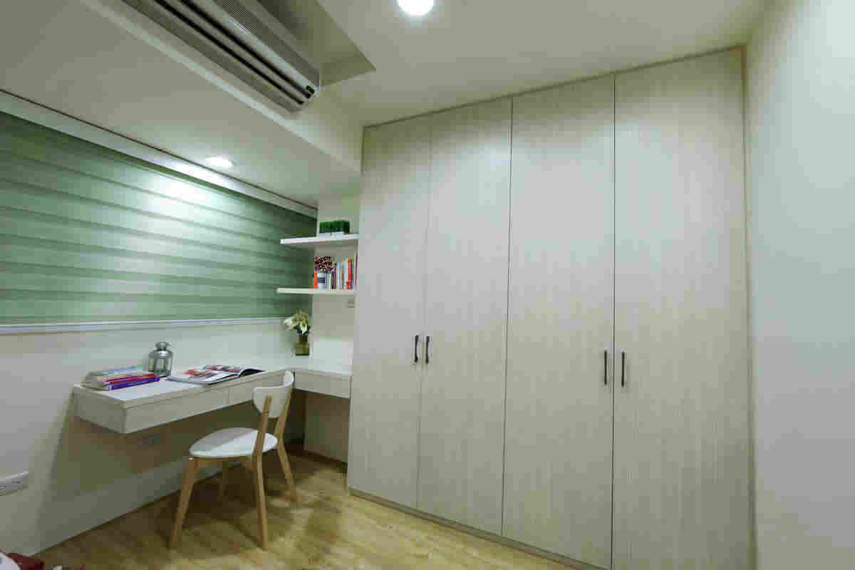 烤漆木门好还是免漆木门好_烤漆家具板_装修木工烤漆板好吗